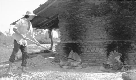 A brick kiln. The towns of Aregua and Tobatí both produce ceramic and clay work.